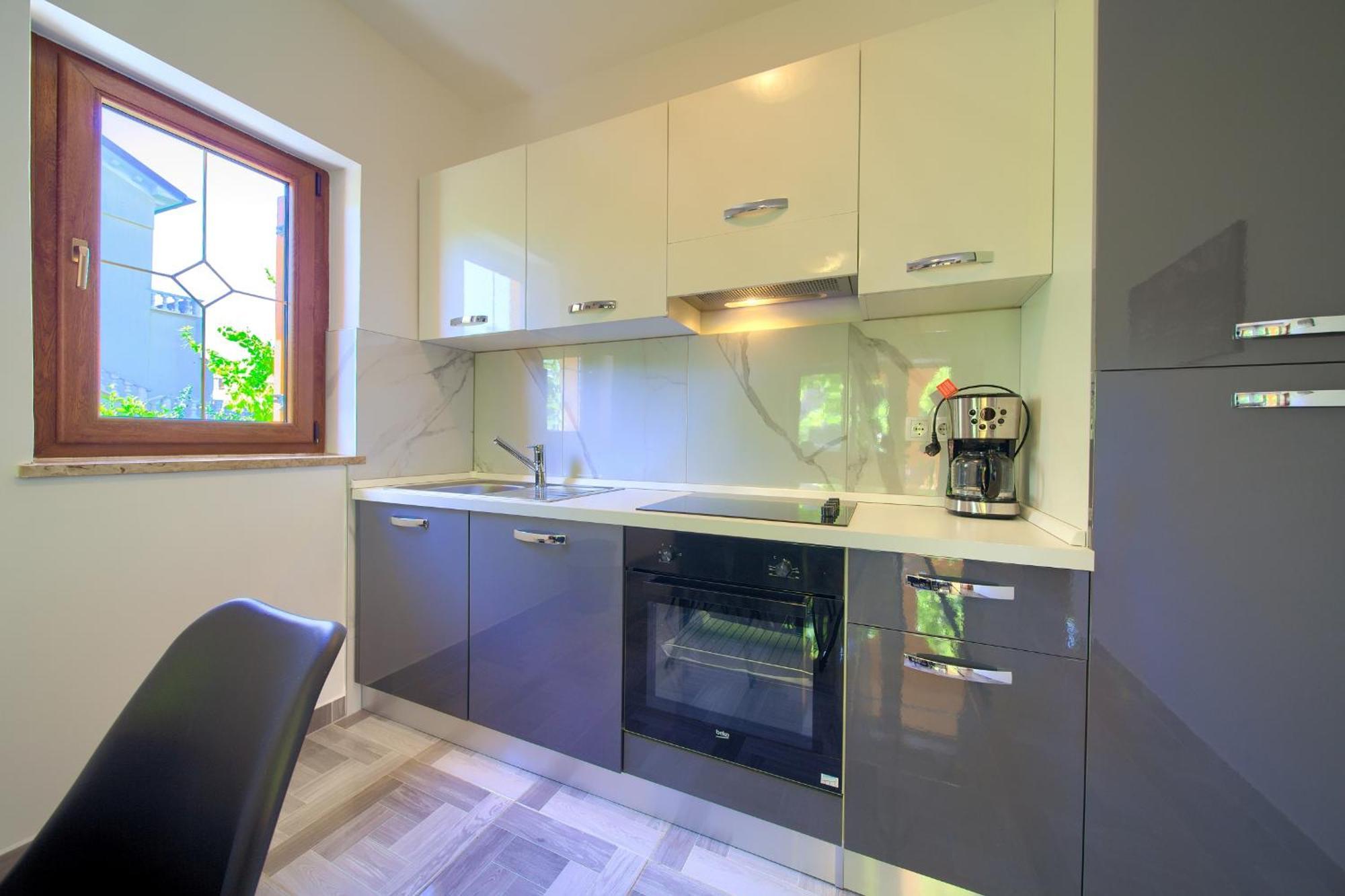 Apartment Bazina - Airconditioning, Parking, 500M From The Beach Krk Town Εξωτερικό φωτογραφία